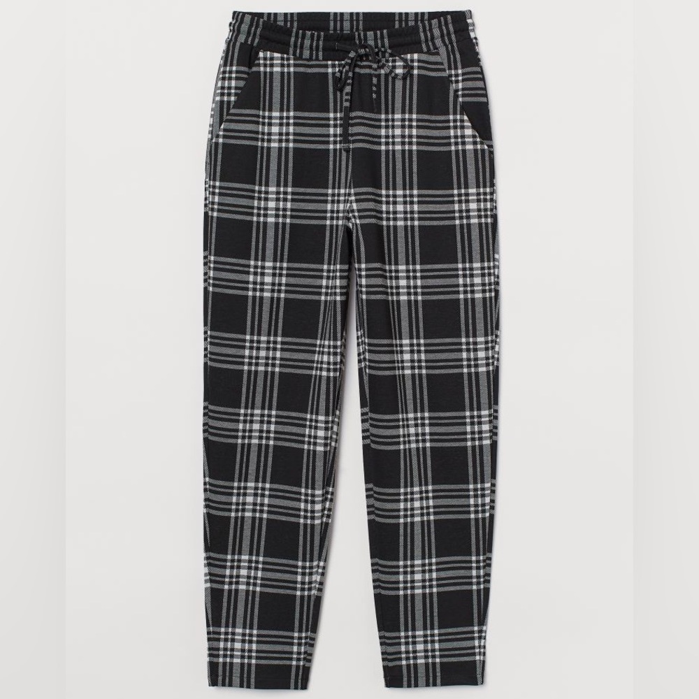H&M Black & White Plaid Jersey Pants 🤍